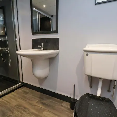 בית נופש Dove Sneaton