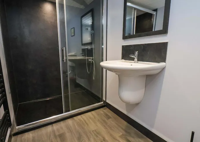 Dove بيت للعطل ويتبي